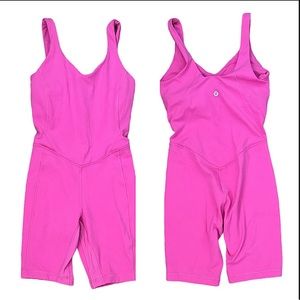 Lululemon Hot Pink Align Yoga Bodysuit 8” Shorts size 2 EUC
